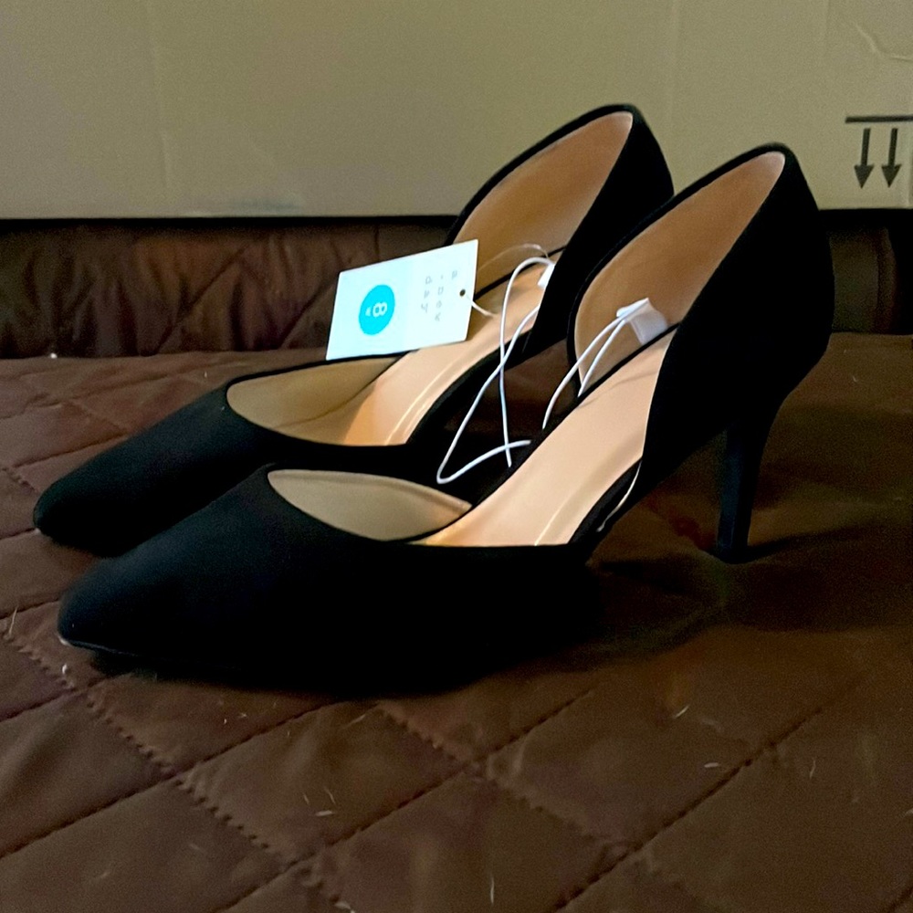 A new day back suede d’orsay pumps